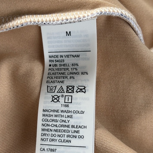 Old Navy black and white polka dot high-waisted bikini set from Old Navy - Picture 4 of 7